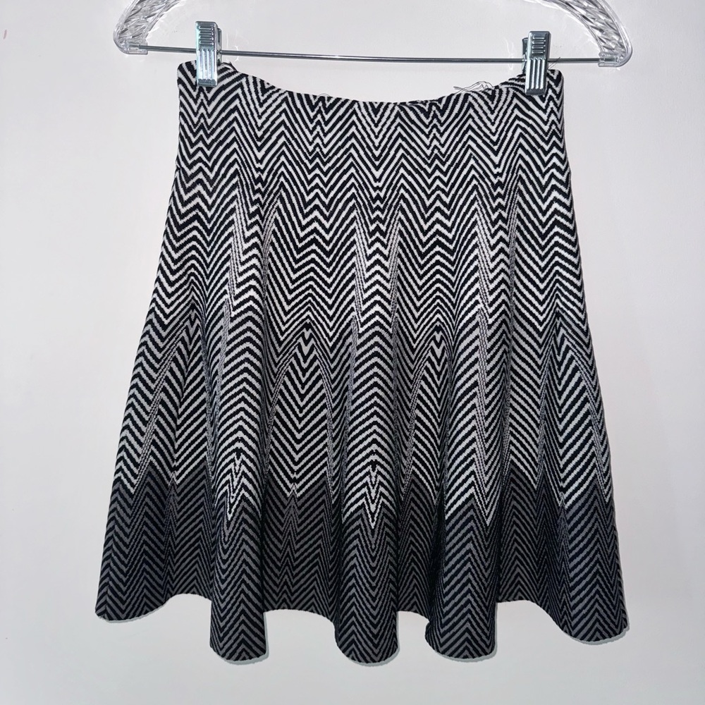 Opening Ceremony Herringbone Knit Mini Skirt Gray Black Size Small